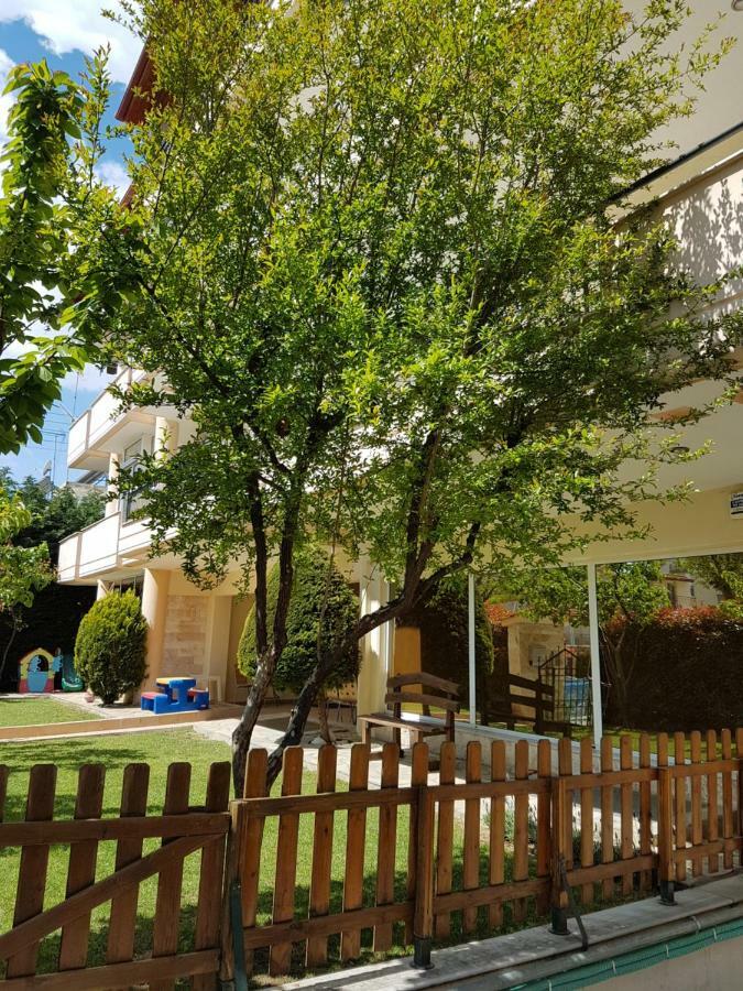 Flat With Garden Apartment *